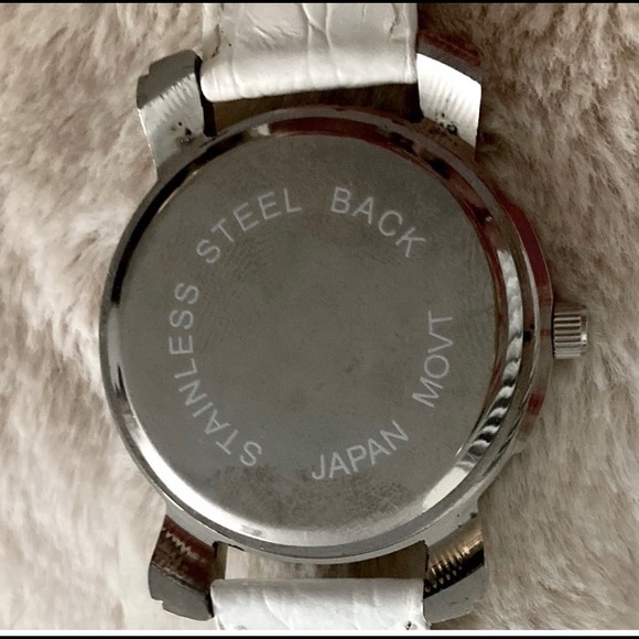 Kitty Face Watch (white) 🐱 - Picture 3 of 4